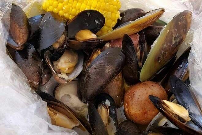 Lb Black Mussels